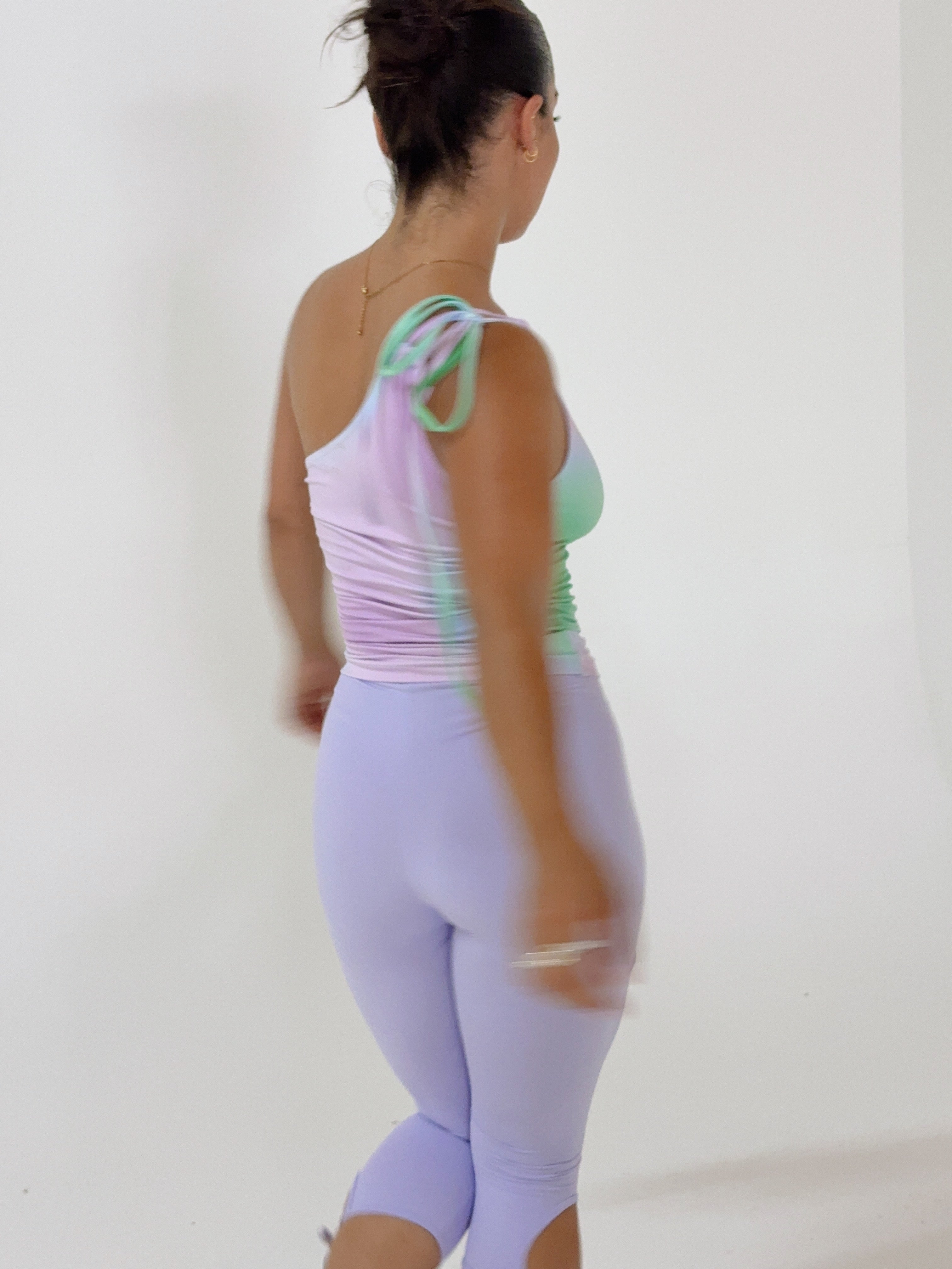 one shoulder top ꩜ breeze