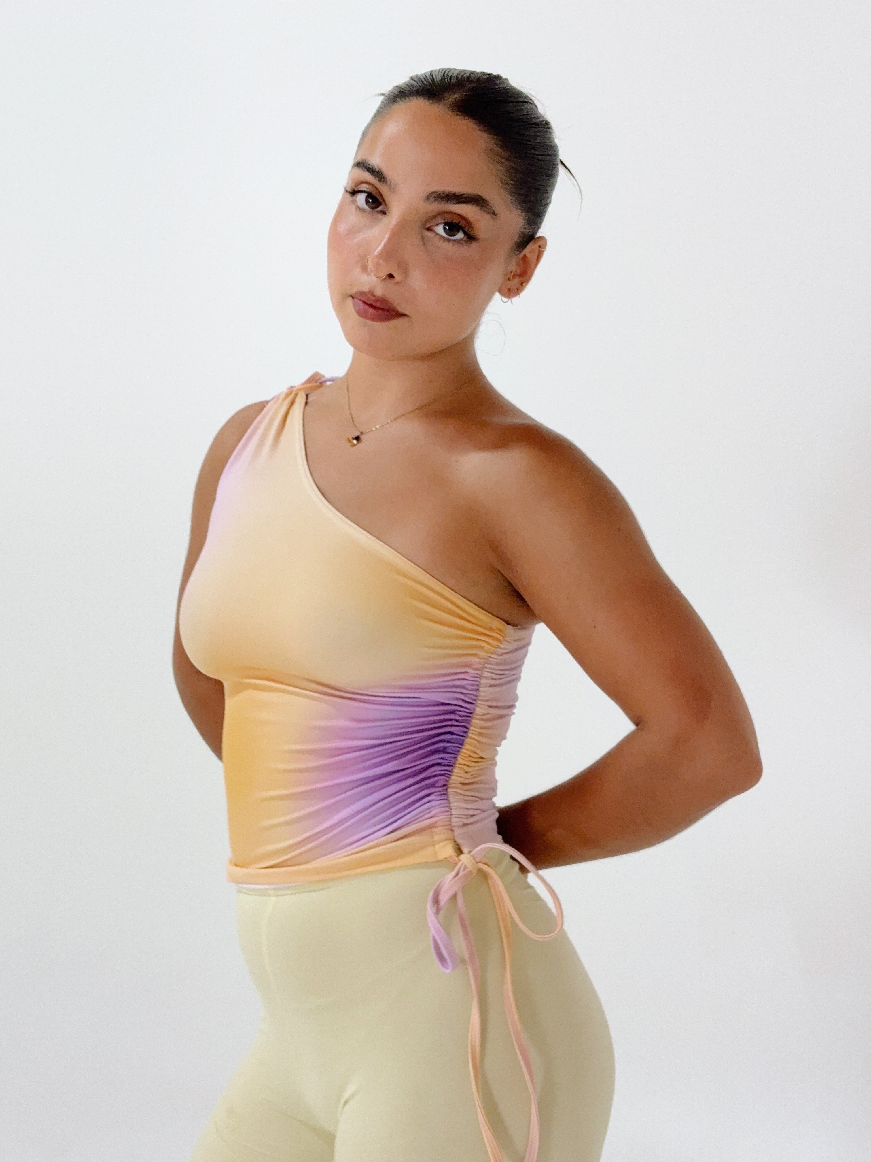 one shoulder top ꩜ plum